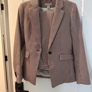 H&M Burgundy and White Houndstooth Set